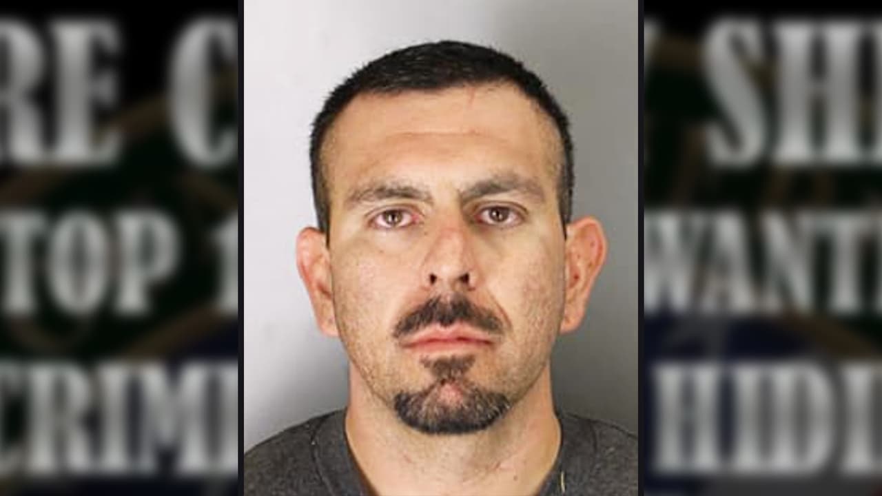 Ricardo Aguirre, 32 años, de Tulare. Buscado por 
<b>robo de auto, robo y asalto con arma mortal.</b>