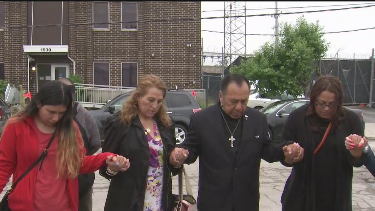 Activistas de Chicago exigen que se detenga la "guerra" contra las familias que lleva a cabo Trump