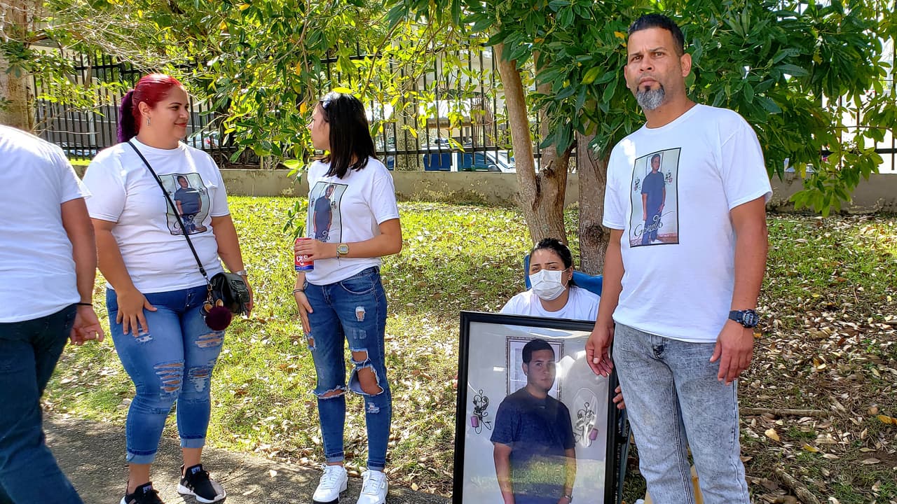 "El dolor se triplica por la espera": crisis por acumulación de cadáveres en la morgue de San Juan
