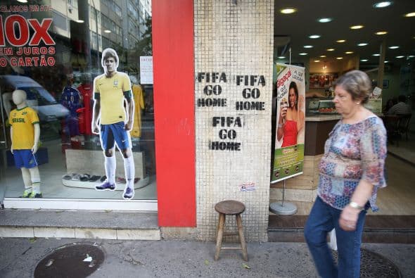 Aunque en algunos lugares las protestas también se hacen presentes.