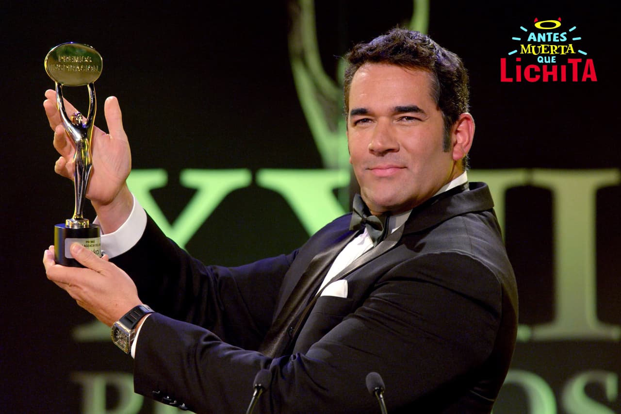 Icónika es premiada como la mejor agencia de publicidad del año y Augusto decide celebrarlo con una gran noticia.