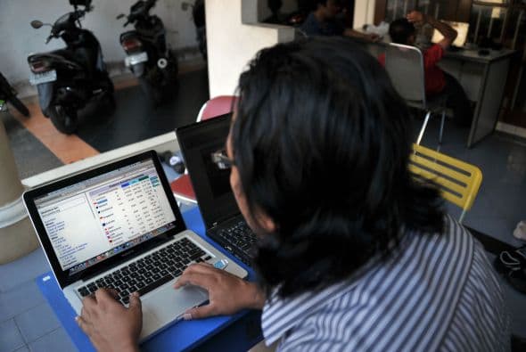 .Programadores de computadoras | Crecimiento: 11% | Cantidad de puestos de trabajo: 110,049 | Salario promedio por hora: $47.64