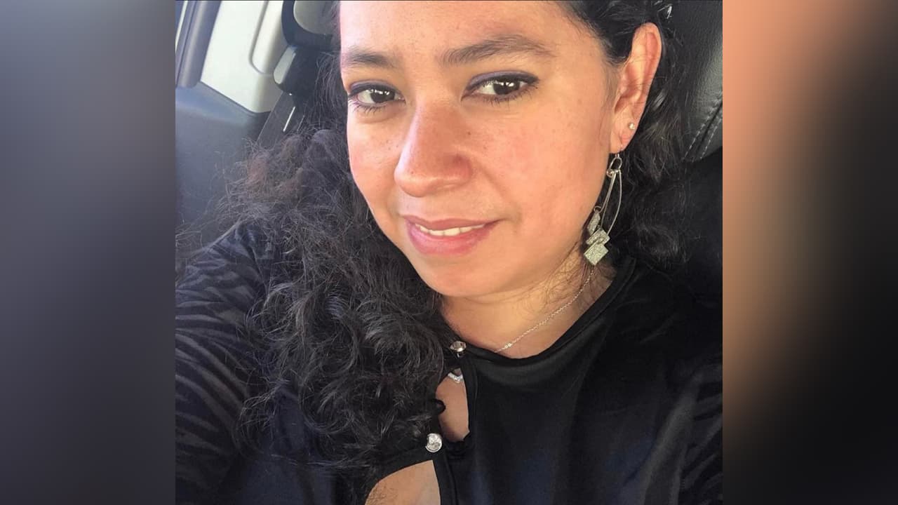 <b><a href="https://www.univision.com/local/houston-kxln/dulce-martinez-houston-madre-desaparecida-houston-texas-1" target="_blank">Dulce Martínez,</a></b> de 38 años, fue vista por última vez el sábado 1 de octubre cuando salió de trabajar de McDonald's en el área de Hempstead.