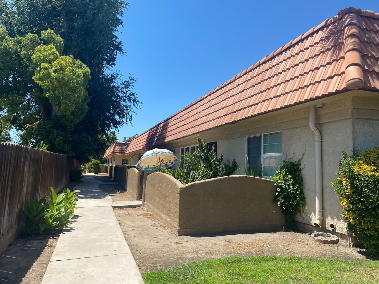 Identifican al niño de tres años que murió tras dispararse accidentalmente en una casa de Fresno 