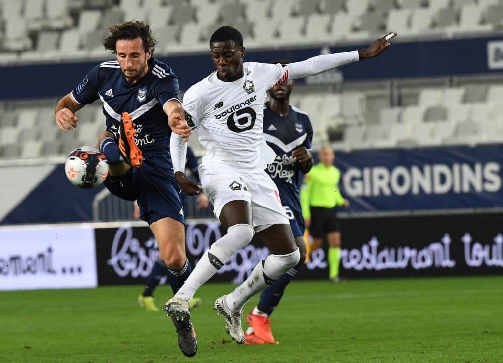 Lille golea al Bordeaux 3-0 y se queda con la victoria en la Jornada 23 de la Ligue 1. Los goles fueron por parte de Yusuf Yazici, Timothy Weah y Jonathan David.