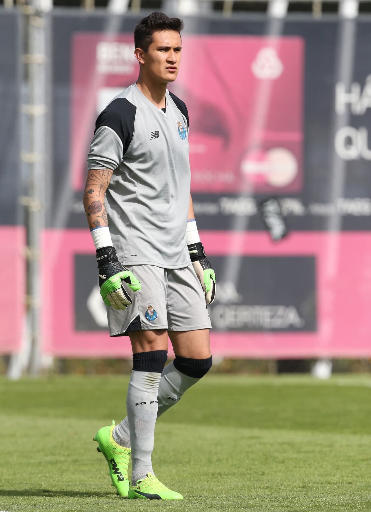 [CONFIRMADO] El portero mexicano Raúl Gudiño firmó a préstamo con el APOEL Nicosia desde el F.C. Porto, donde jugaba con el equipo B.