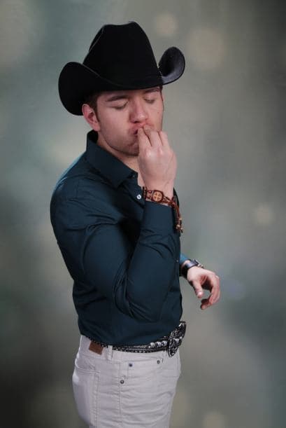 El cantante mandó un beso bien coqueto a sus fans.