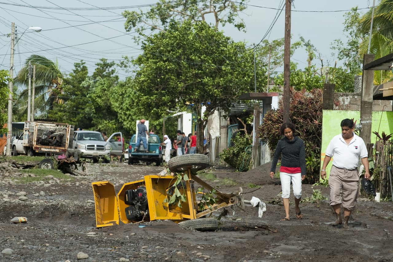 Daños causados por el paso del huracán Karl en Cardel, Veracruz, México, el 18 de septiembre de 2010.