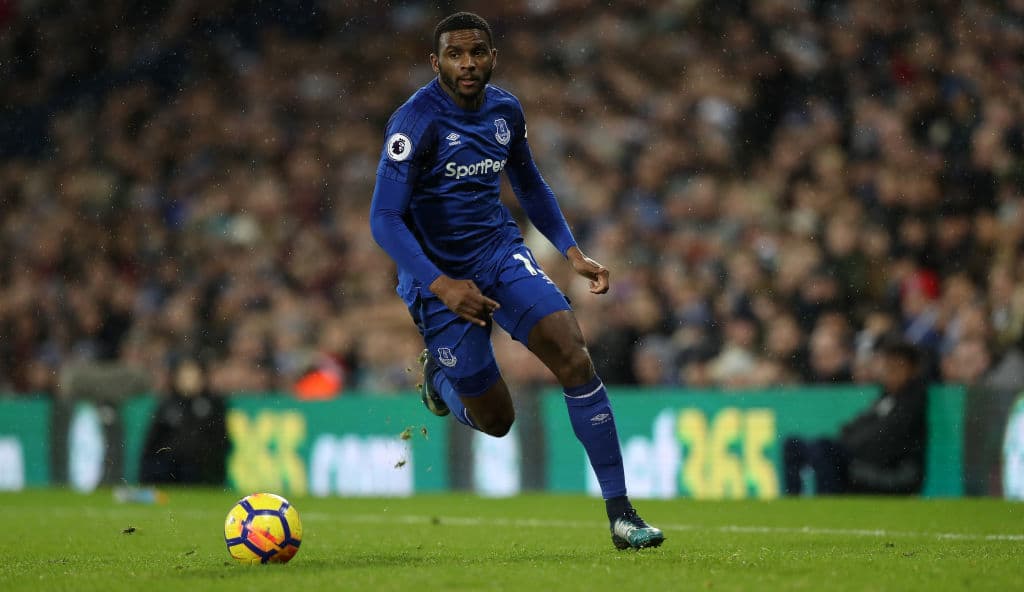 Cuco Martina del Everton, tiene una ganancia anual de 2,365,444 USD
