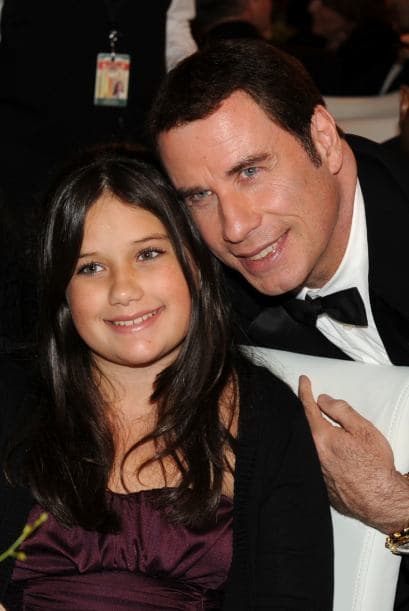 Ella actuó como Emily, una de las jovencitas a cargo de Travolta; traviesa, chistosa y risueña, ¡es como su padre de verdad!