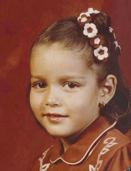 Adriana Fonseca Castellanos nació el 16 de marzo de 1979 en Veracruz, México.