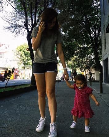 "[...] Es un problema personal que decidí compartir ya que me siguen muchas mamás que pasan por lo mismo. Es con mucha tristeza que les escribo para decir que los medios de comunicación están sacando muchas cosas que no son reales [...]", aseveró la cantante brasileña.