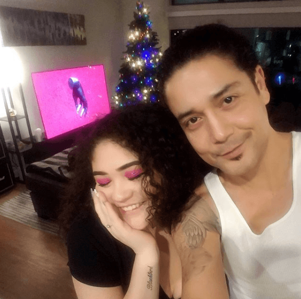 Se casó con Vanessa Villanueva (de quien se divorció en 2008) y con ella 
<b>tuvo a dos hijos: Noah y Cassie.</b> Con esta última es con quien comparte momentos en su cuenta de Instagram.