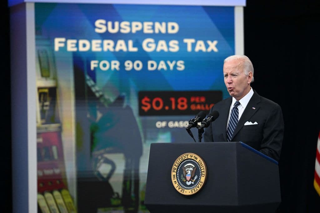 Biden vs. precios de la gasolina: el presidente pide suspender impuestos a combustibles e impulsar más la producción