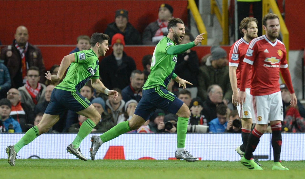Manchester United 0-1 Southampton: Nuevo tropiezo 'devil' pone en peligro a Van Gaal