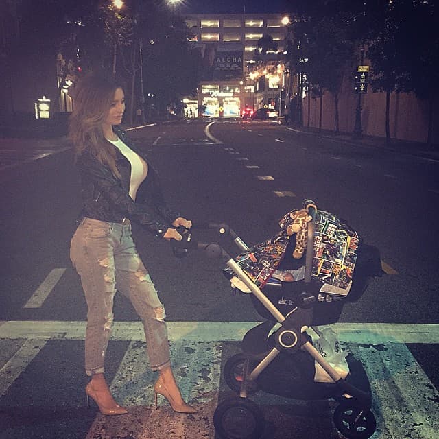 Así pasean por las calles de Los Ángeles.