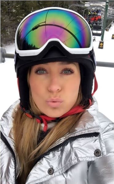 "Yo decidí desde hace un par de años tratar de 
<b><a href="https://www.univision.com/famosos/geraldine-bazan-comparte-sus-avances-a-menos-de-un-ano-de-aprender-a-andar-en-bici-video">llevar mi vida personal lo más privada posible</a></b> […] Yo comparto muchísimo de mi vida, pero lo que quiero compartir, si uno no aprende de las experiencias pasadas pues está frito", dijo contundentemente. 
<br>