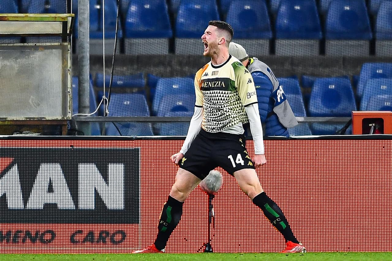 Sampdoria y Venezia reparten puntos durante la J18 en la Serie A. Manolo Gabbiadini abrió el marcador al primer minuto del encuentro, pero fue ya al filo del partido cuando Thomas Henry, al 87', igualó el marcador.