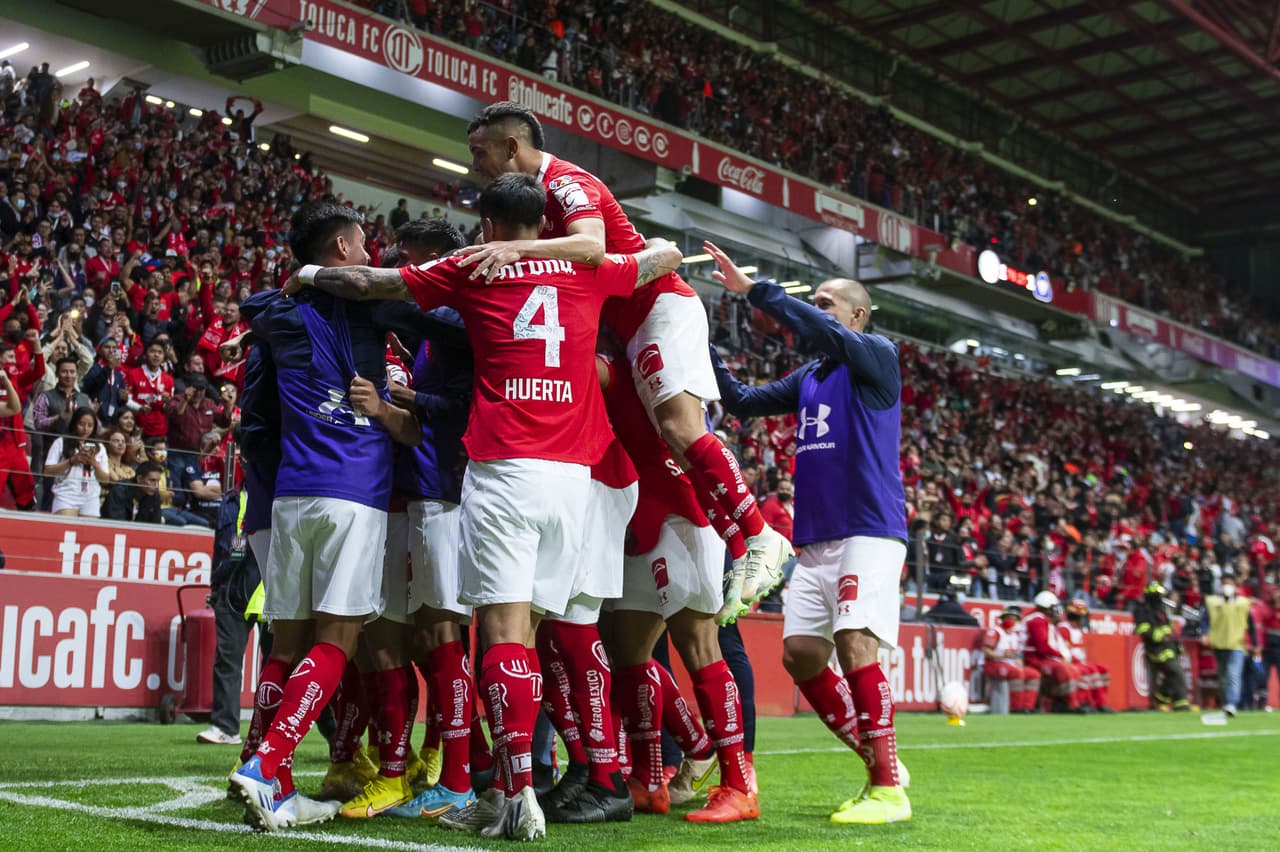 Los mexiquenses dieron la vuelta con un segundo gol del chileno.