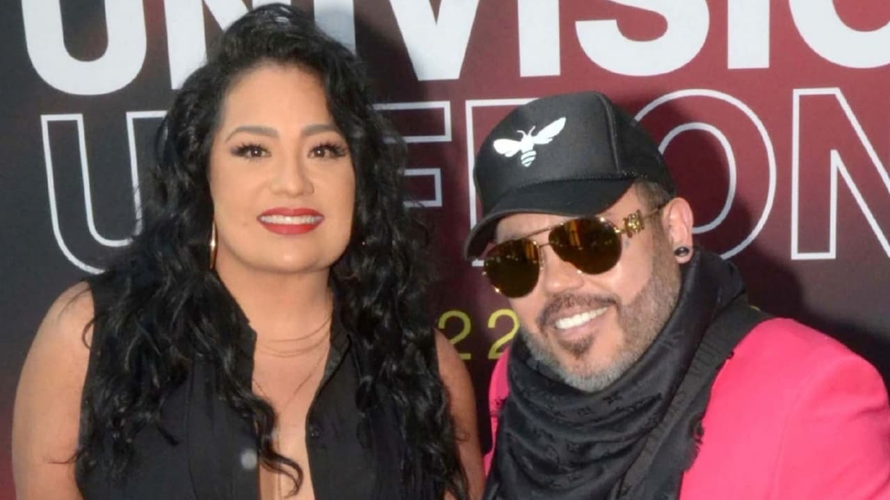 Abogado de A.B. Quintanilla explica qué exige el productor en la demanda contra su hermana Suzette