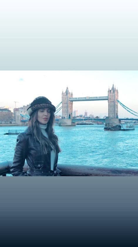 Aquí la protagonista de la telenovela juvenil
<b><a href="https://www.univision.com/programas/novelas/eiza-gonzalez-de-lola-erase-una-vez-a-hollywood-fotos">'Lola, érase una vez' (2007)</a></b> aparece con los ojos cerrados.