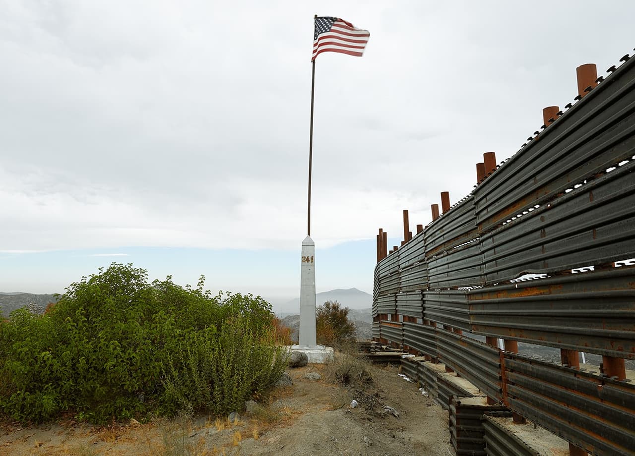 Monumento fronterizo número 241 | 2 de agosto de 2010 |
<b>Campo, California.</b>