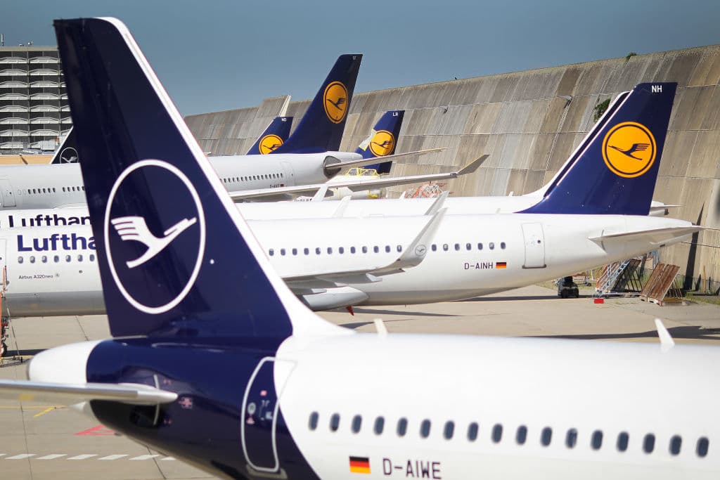 <h3 class="cms-H3-H3">Puesto 15: Lufthansa</h3>
<br>
<br>La compañía alemana celebrará su 70 aniversario en 2023 y en este 2022 logró acomodarse entre las mejores de los aires.