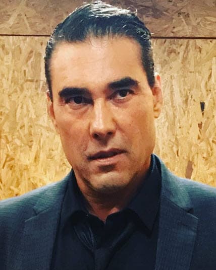 El actor también confirmó que este romance terminó: "Sí, ella está por su lado, no lo quería decir tan gacho. Se concluye (una relación) es más romántico".