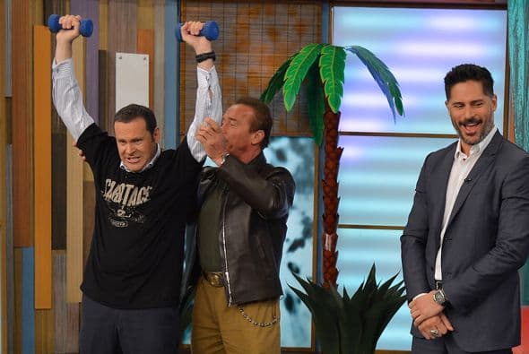 Arnold Schwarzenegger y Joe Manganiello en Despierta