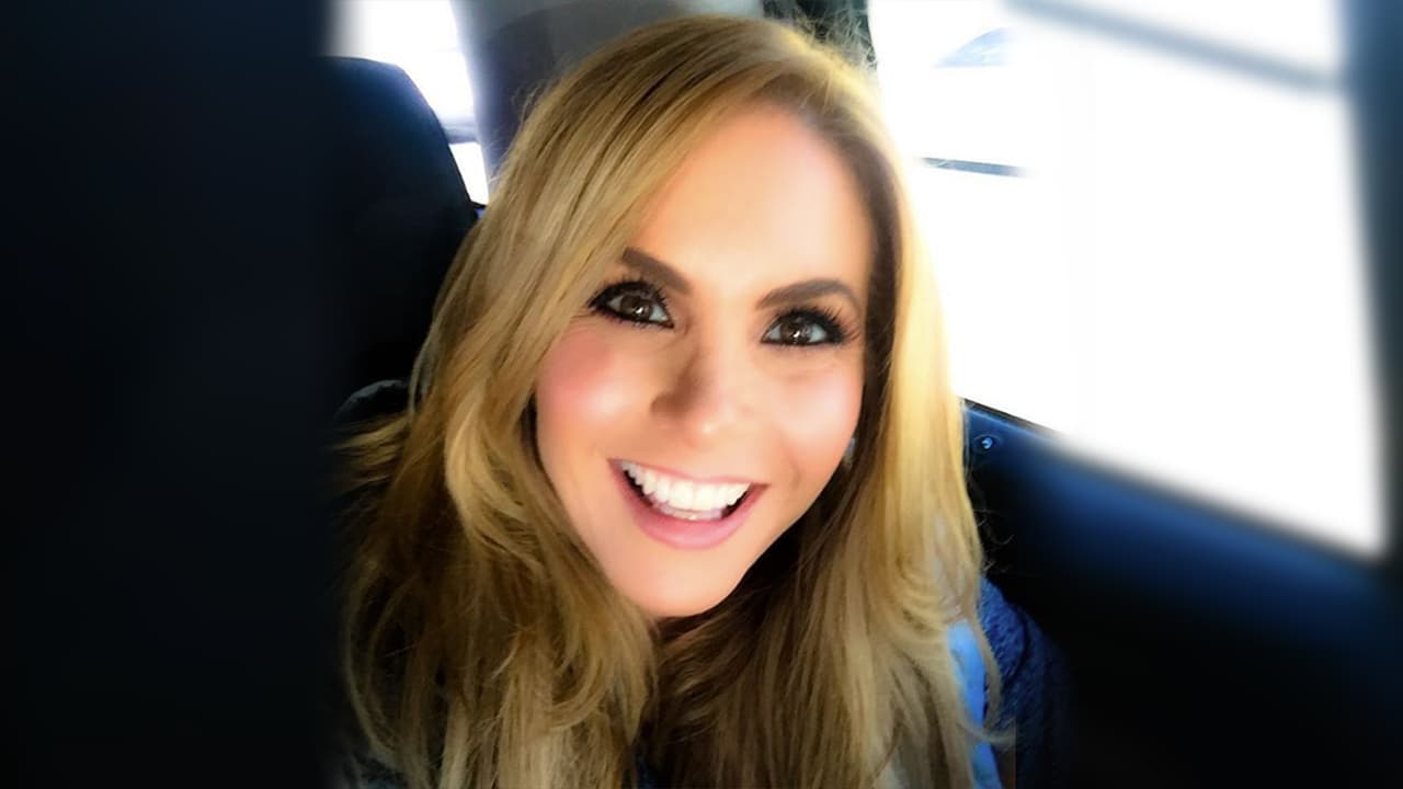 Sin embargo, la también cantante no quiso participar en este proyecto producido por Giselle González.