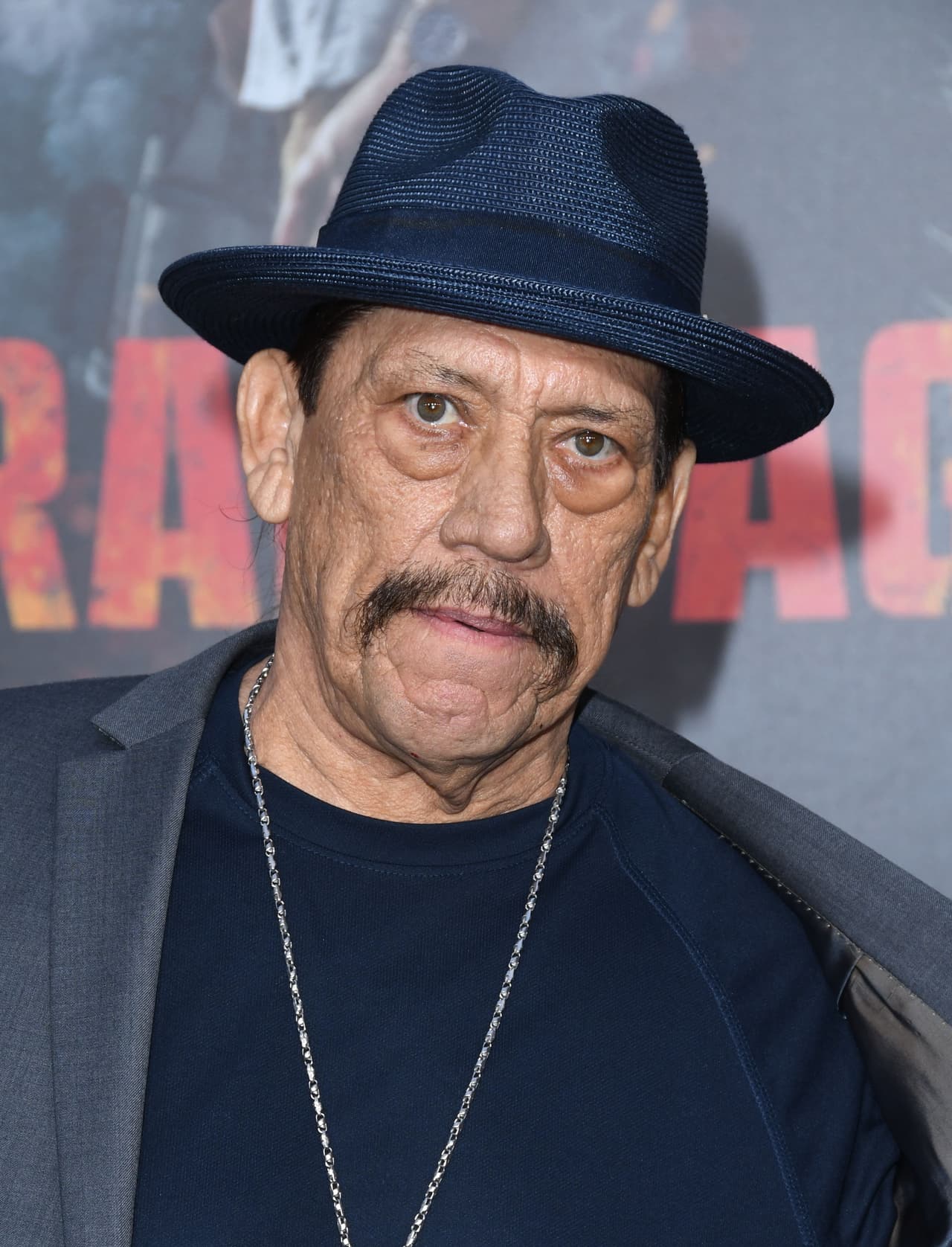 En la entrevista 
<b><a href="https://www.univision.com/local/los-angeles-kmex/danny-trejo-es-una-simpatica-ciguena">el actor </a></b>no dio detalles de en qué época de su vida padeció cáncer; sin embargo, sí explicó que lo mantuvo en secreto por cuestiones profesionales.