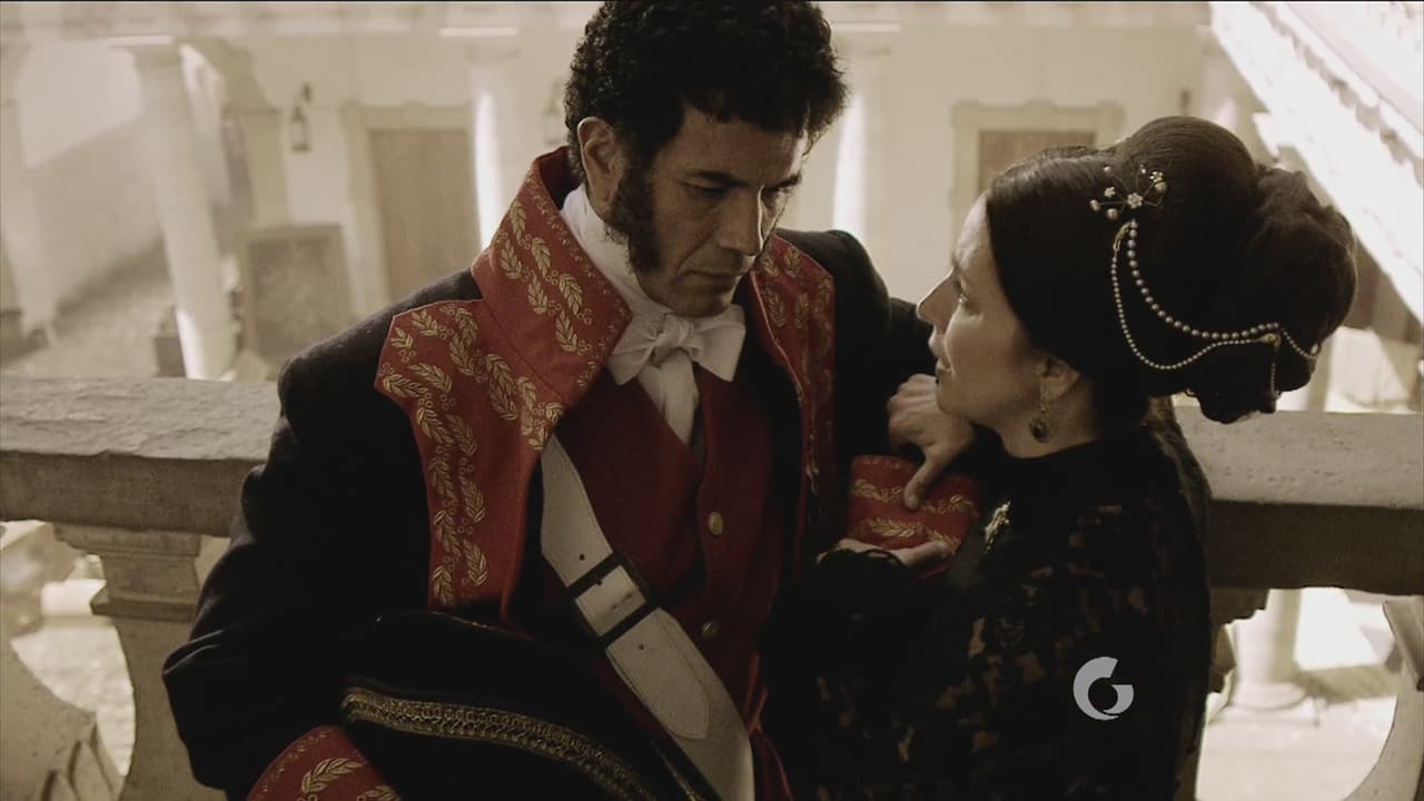 María Victoria consuela a su esposo, Riaño, diciéndole que hizo todo lo que pudo.