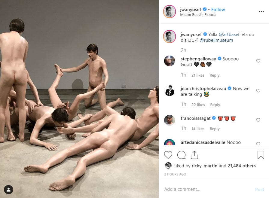 Esta instalación, llamada 'Oh! Charley, Charley, Charley...', fue creada en el 1992 y se exhibe 
<b><a href="https://rfc.museum/about-us" target="_blank">en el Museo Rubell, en Miami</a></b>.