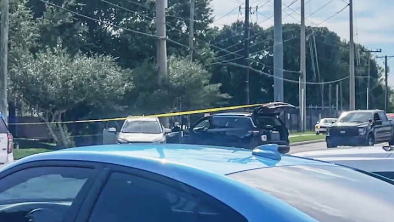 Hombre "malvado" acusado de asesinar a dos personas en Tampa antes de huir de las autoridades