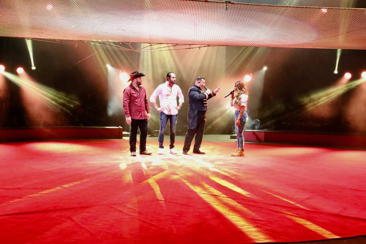 También tuvieron la opotunidad de ser parte del intermedio y entretener al público.