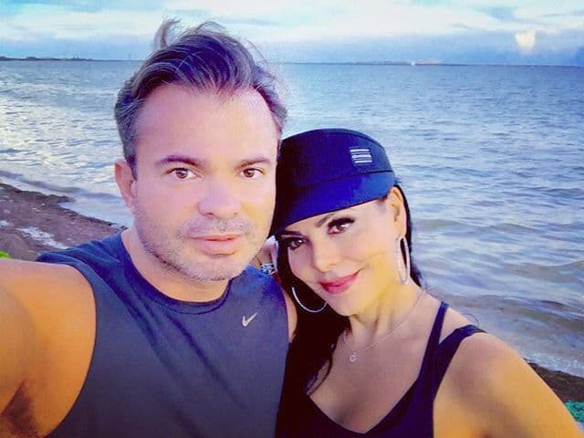 Maribel Guardia es un ejemplo de lo que es un matrimonio estable, se casó con Marco Chacón el 14 de julio de 2011, después de 13 años de noviazgo.
<br>