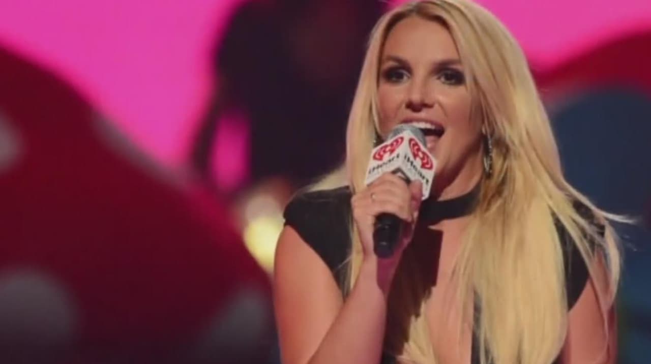 Familiares de Britney Spears planean intervención tras su arresto y el fin de la tutela judicial