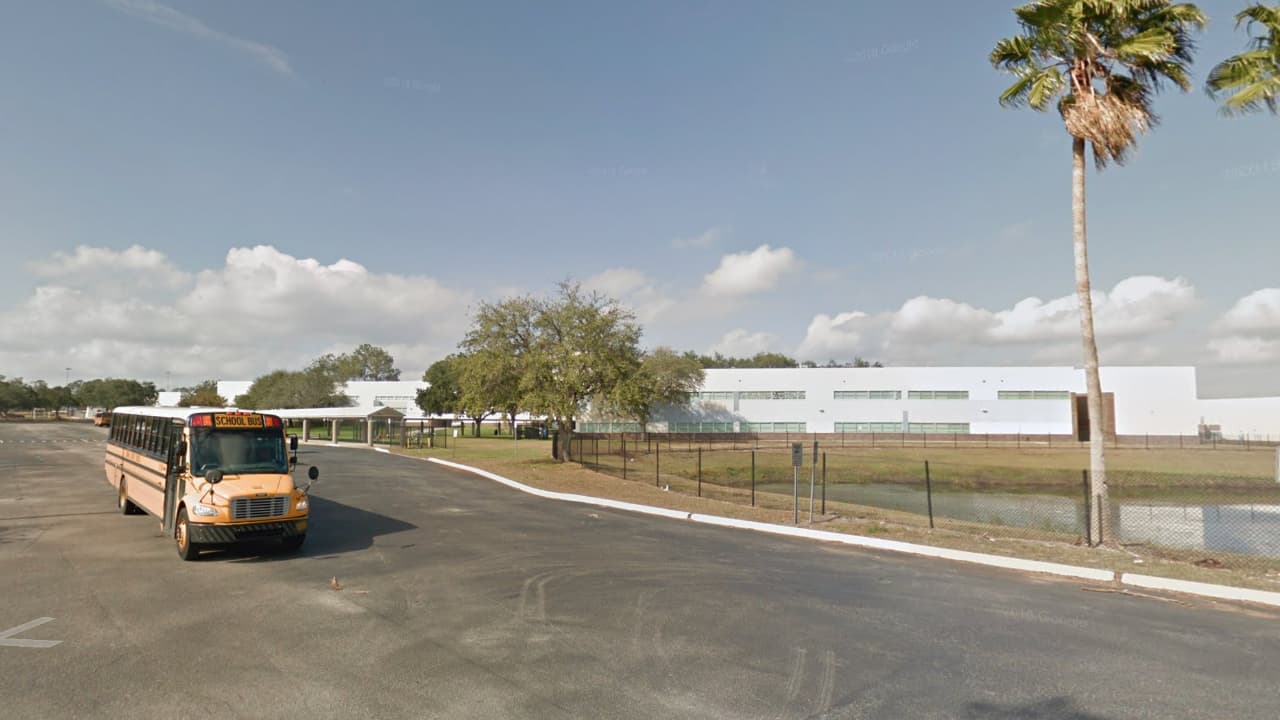 Reportan llamadas falsas sobre tiradores activos en escuelas de Florida, incluyendo una secundaria de Orlando