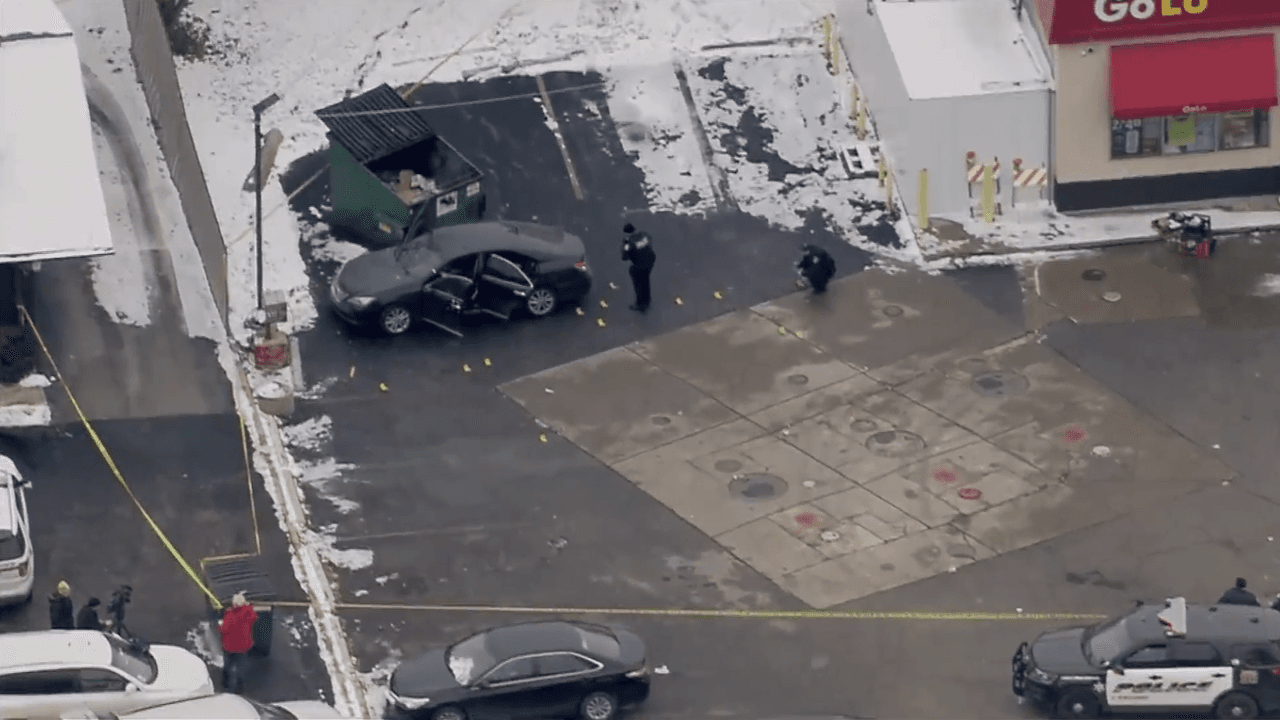 Un tiroteo fue reportado en una gasolinera en el área de Lansing, Illinois.