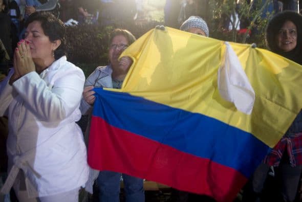 Cientos de fervientes católicos se reunieron en el municipio colombiano de Jericó, Antioquia (noroeste), en donde en medio de una gran fiesta religiosa esperaron y vivieron con devoción y ansiedad el momento de la canonización de la Madre Laura Montoya.