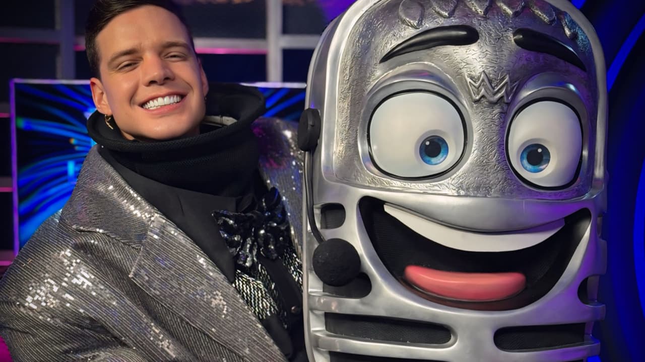 Marko fue la celebridad detrás de Micrófono y fue el segundo eliminado en el estreno de QELM 2024