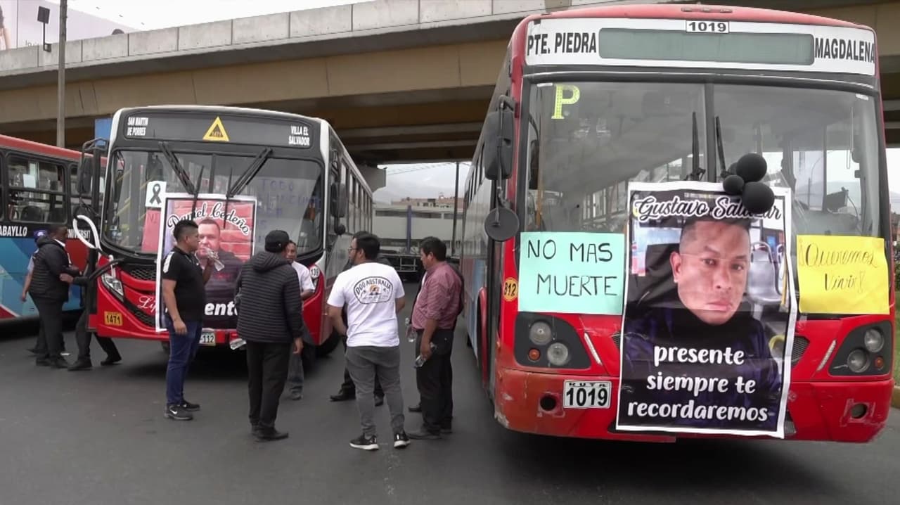 “Los delincuentes no nos van a ganar”: Urgen apoyo en Perú ante ola de asesinatos de conductores de autobuses