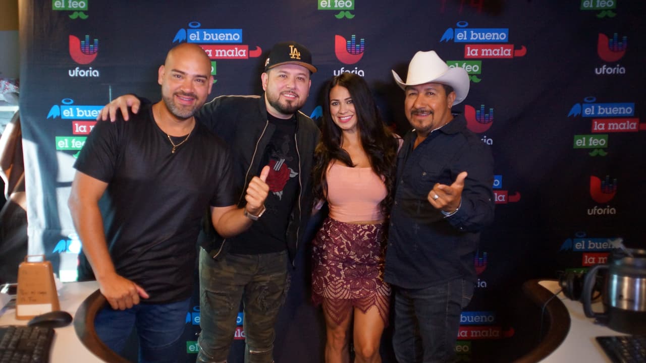 Roberto Tapia llegó al El Bueno, La Mala y El Feo para estrenar en exclusiva su nuevo sencillo.