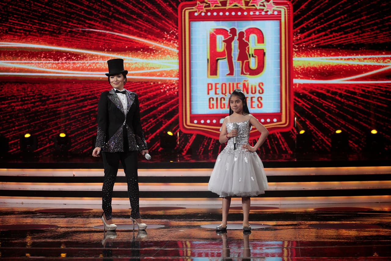 Adilene cantó 'Como yo te amo'.