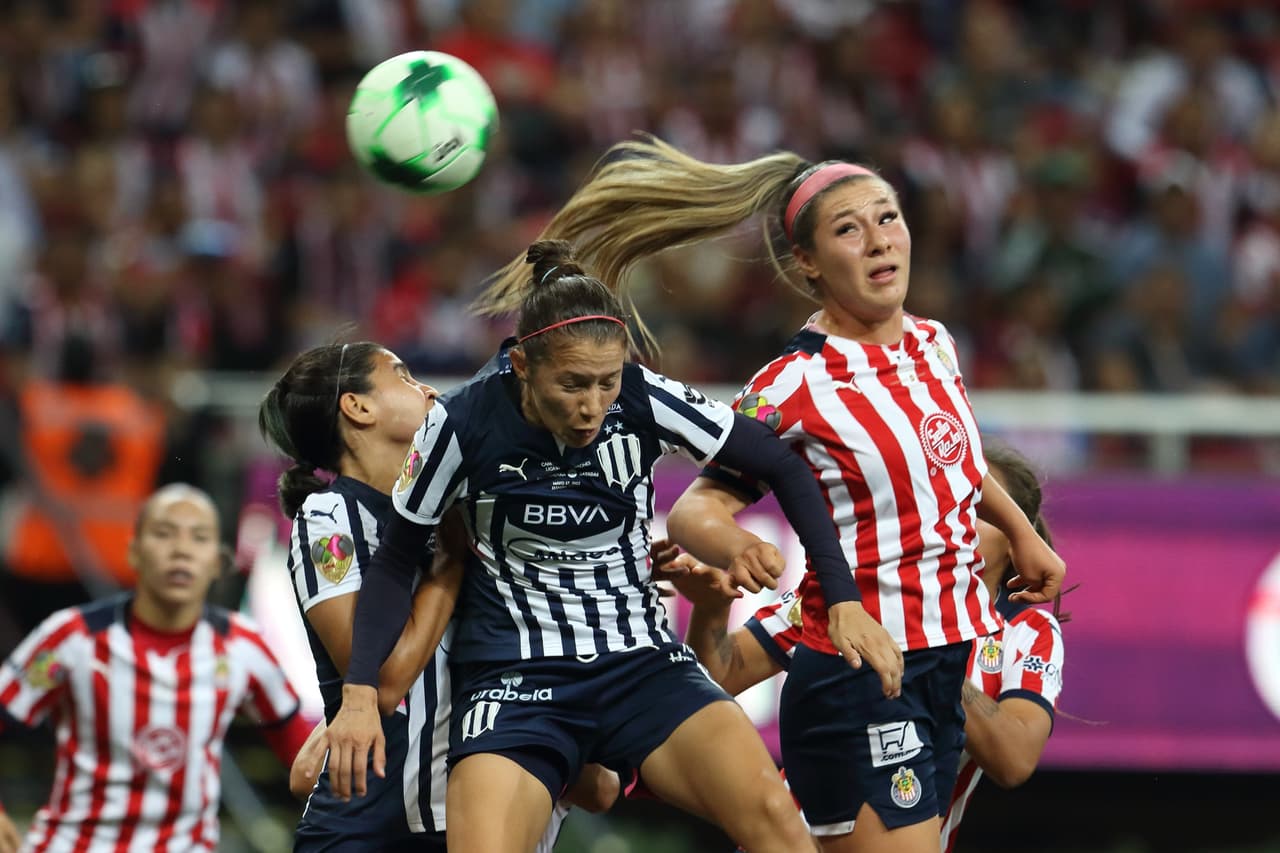 Chivas y Rayadas protagonizaron el juego de ida del Campeón de Campeones en el estadio del Rebaño, que se coronó en la Liga MX Femenil hace algunos días.