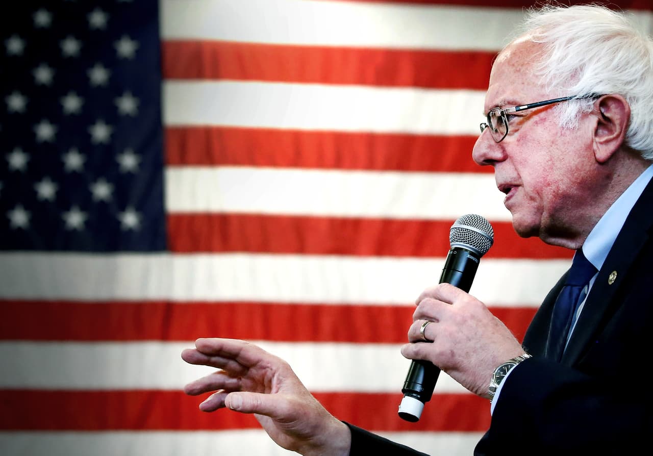 Bernie Sanders (D-VT), habla en un mitin en abril 22, 2016 en Gettysburg, Pennsylvania.