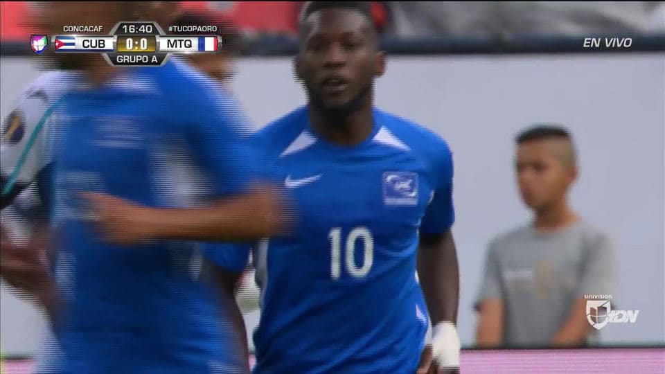 Tiro de esquina para Martinique