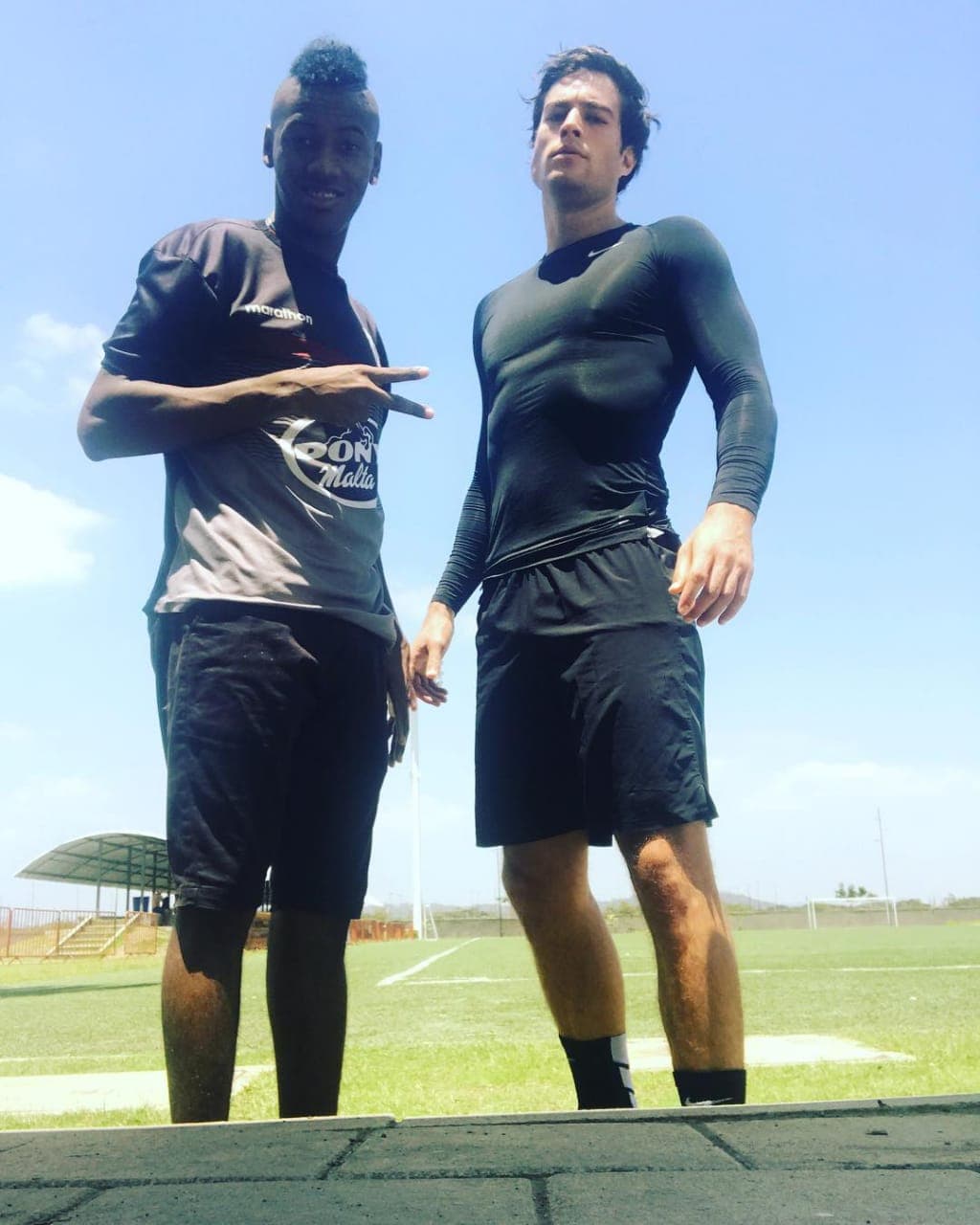 El actor ecuatoriano resaltó que su ausencia de la televisión no podía prolongarse por mucho tiempo. "No podía ser más de un año (mi ausencia de la televisión). Hay que ser realista, un año es mucho, desconectarme tanto tiempo de la televisión era un riesgo", manifestó.