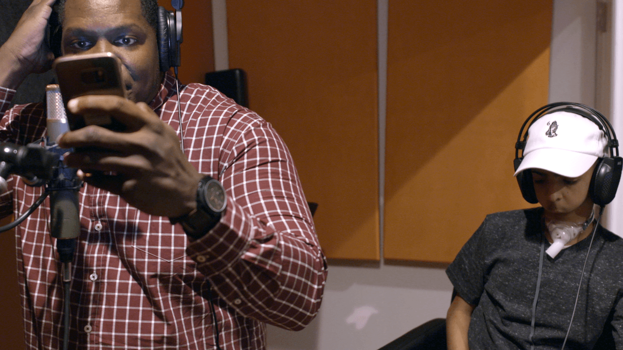 Su pasión por la música lo hace emprender nuevos retos.