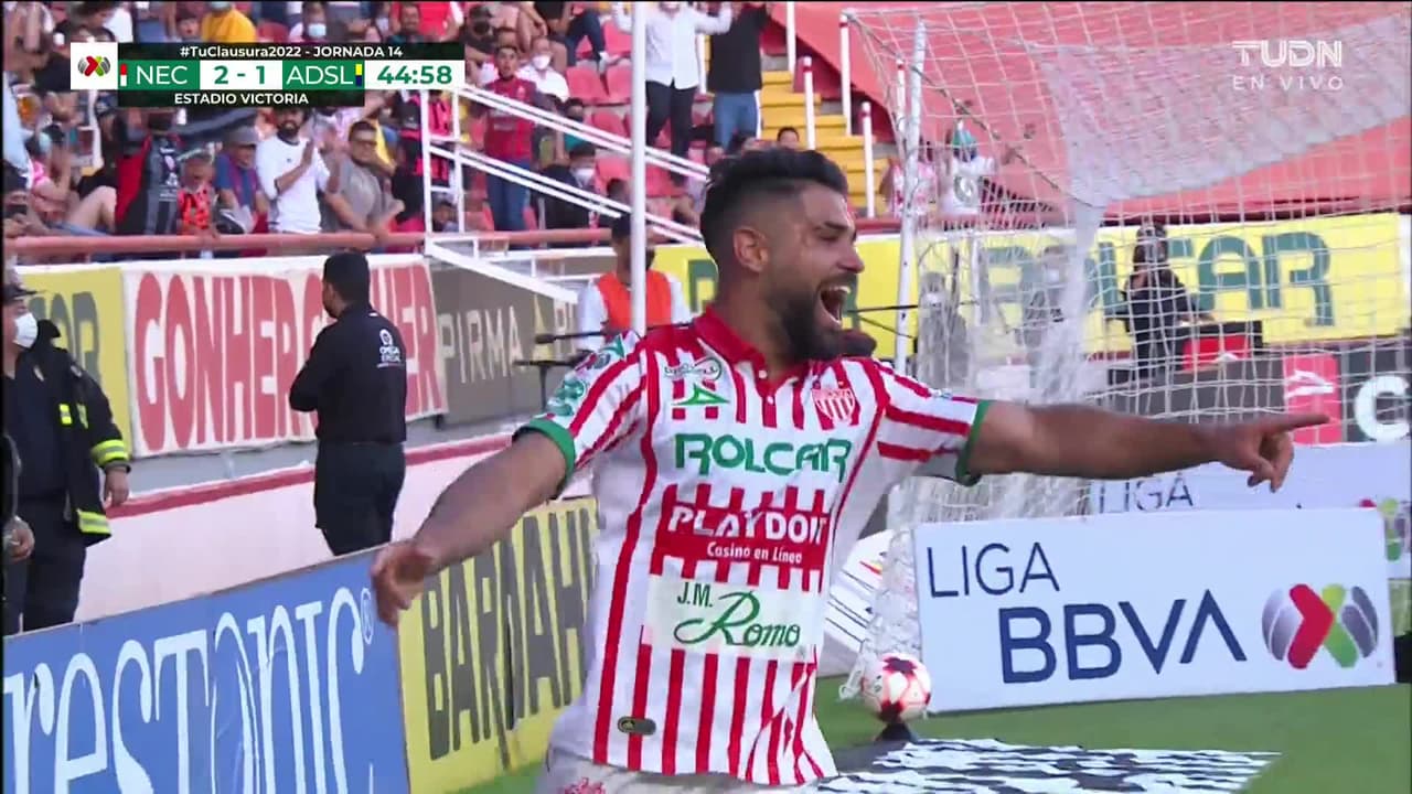 ¡GOOOL! Milton Giménez anota para Necaxa.